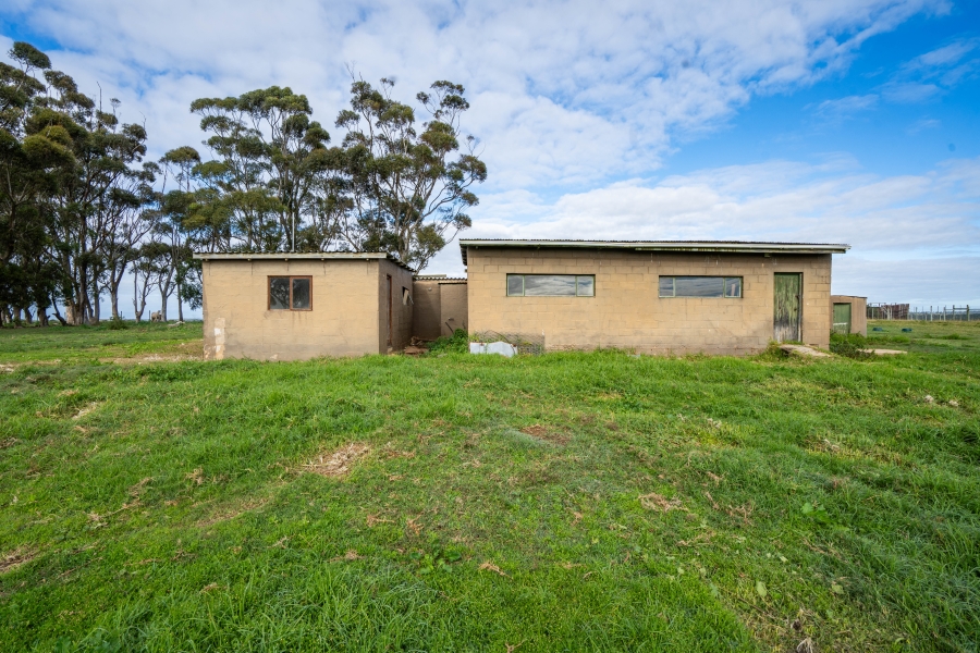 5 Bedroom Property for Sale in Grahamstown Rural Eastern Cape